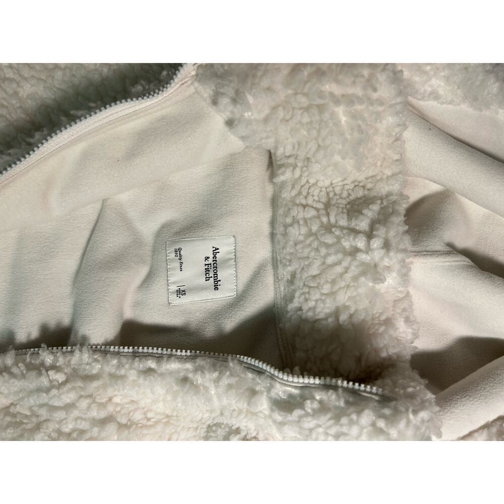 Abercrombie & Fitch  Sherpa Fleece Jacket Size XS Hooded - Picture 6 of 9